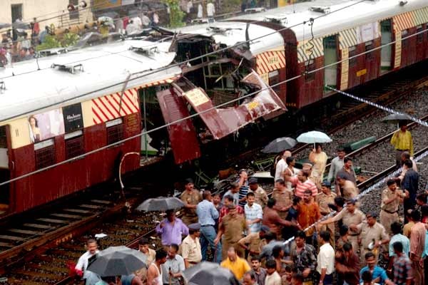ہم نظام کا شکار ہوئے ہیں :ممبئی ٹرین دھماکہ میں سزا یافتہ لوگوں کا احساس