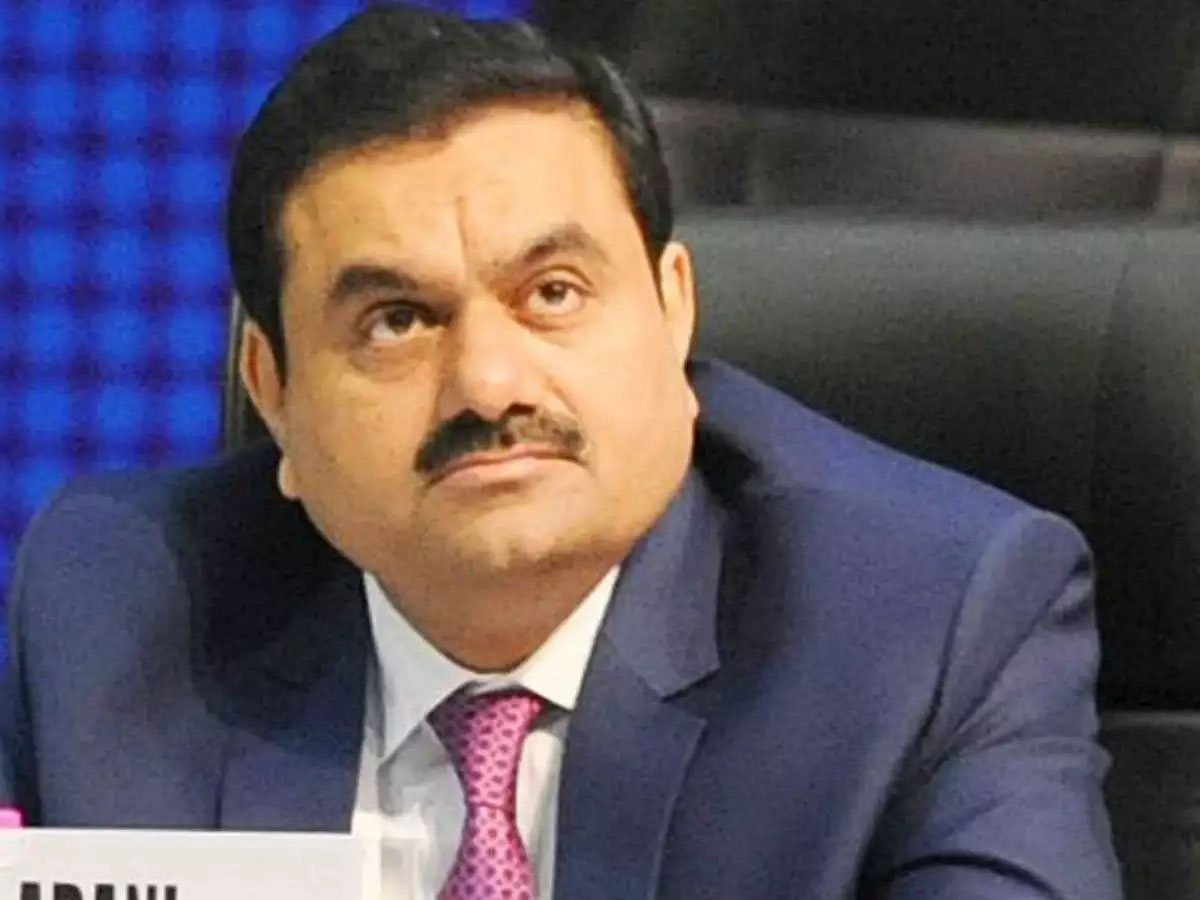 گوتم اڈانی نے ایک سال میں جتنا کمایا تھا ۵؍دن میں گنوایا